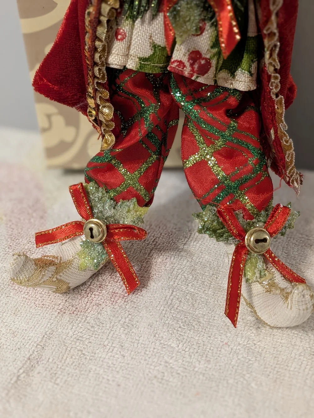 Mark Roberts Red & Green Holiday Elf Figurine - Decorative Home Holiday Accent